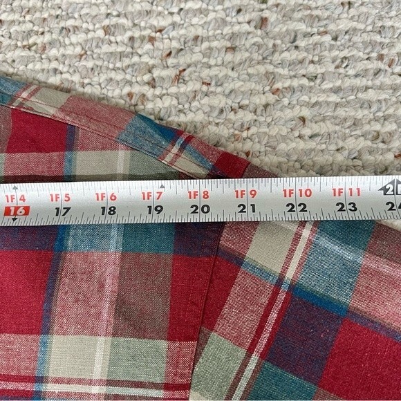 Vintage L.L. Bean linen button down - Picture 8 of 9